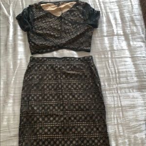 Two piece skirt set